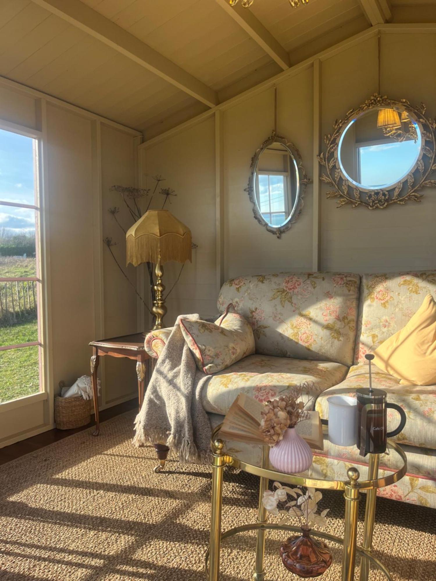 The Pink Cottage Upstairs Suite & Garden Summer Room Whitehead Exteriör bild