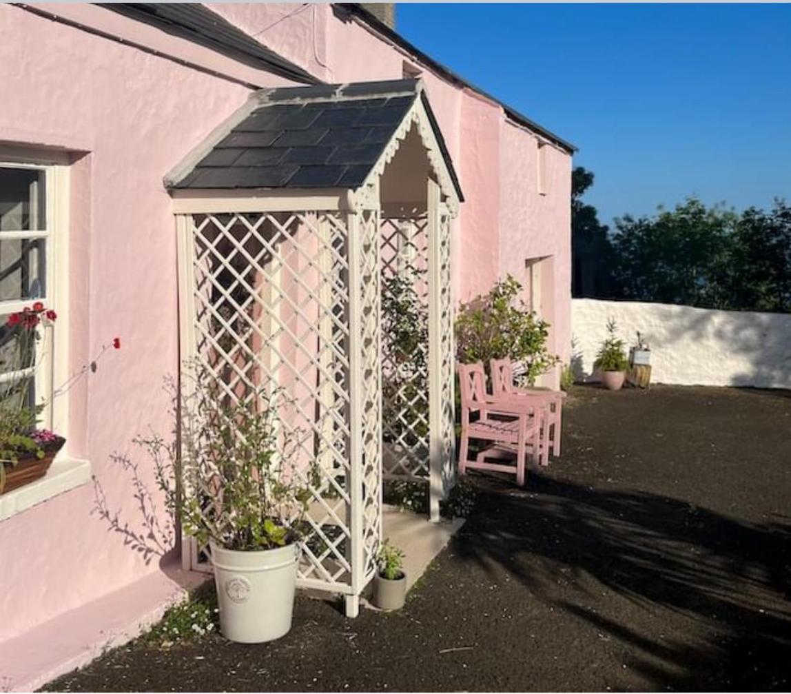 The Pink Cottage Upstairs Suite & Garden Summer Room Whitehead Exteriör bild